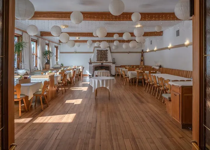 Restaurant Alatsee Hotell 3*